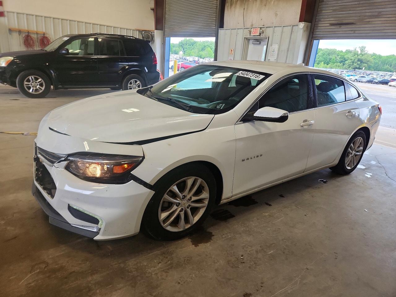 Salvage Chevrolet Malibu Image
