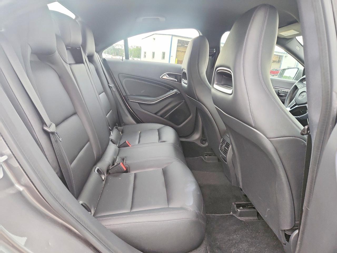 Mercedes-Benz Cla-class 250
