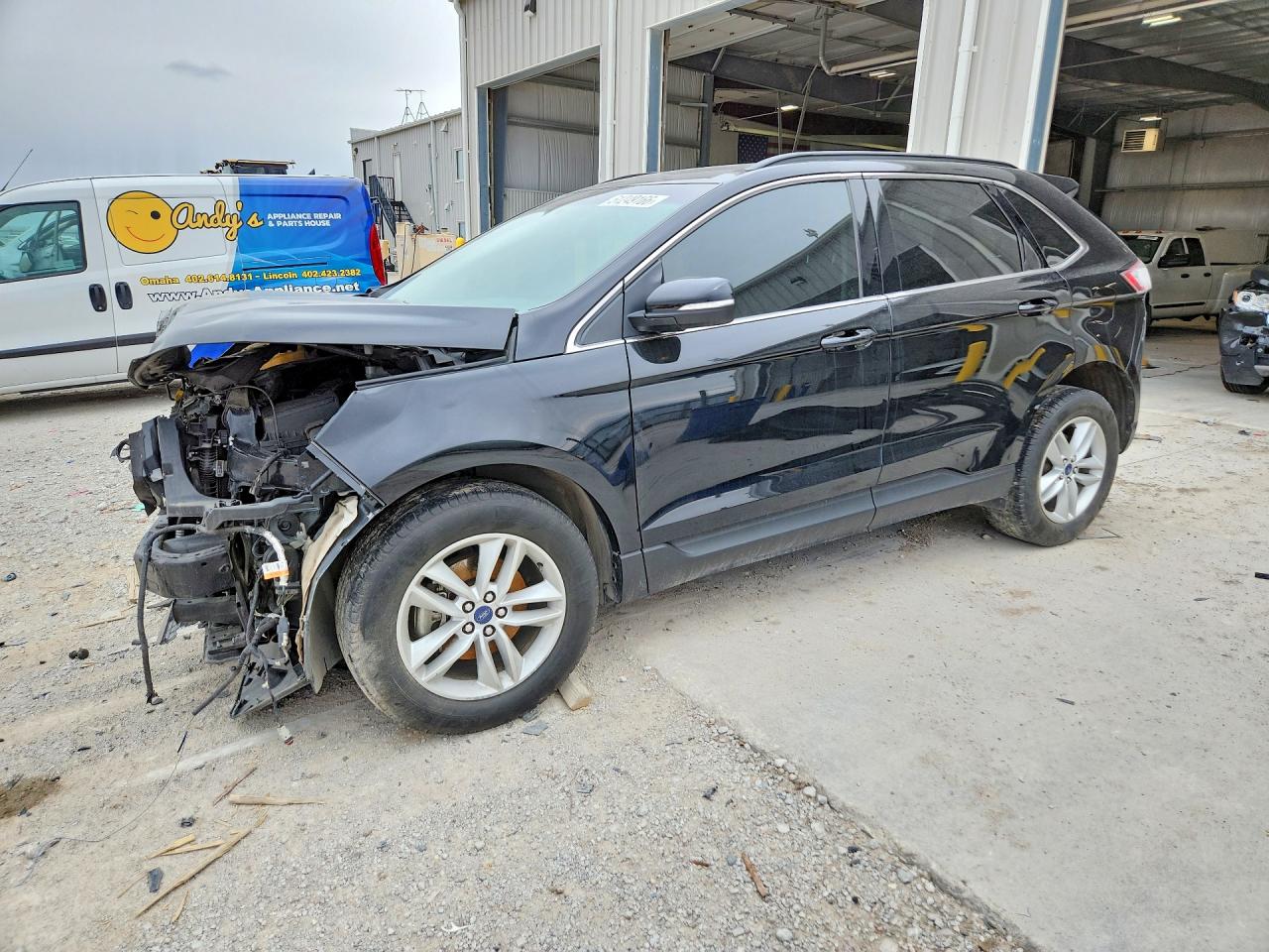 Salvage Ford Edge Image