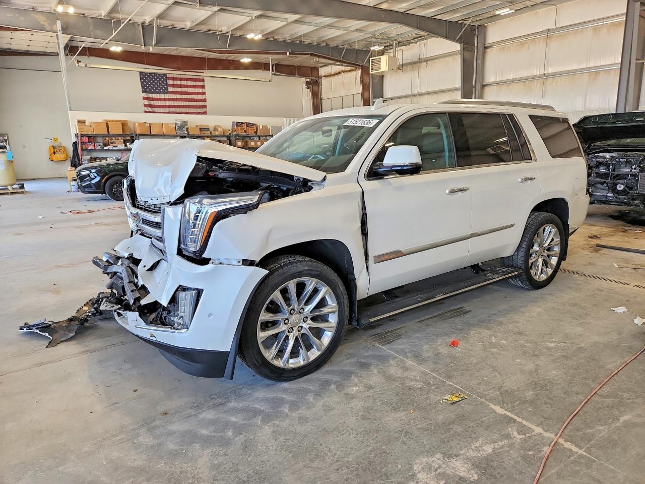 Salvage Cadillac Escalade Image