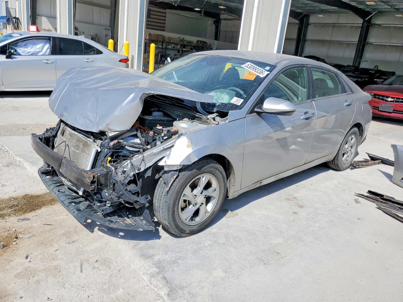 Salvage Hyundai ELANTRA Image