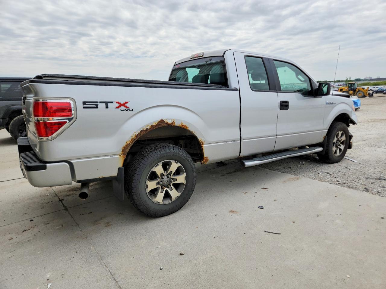 Ford F-150 Super Cab