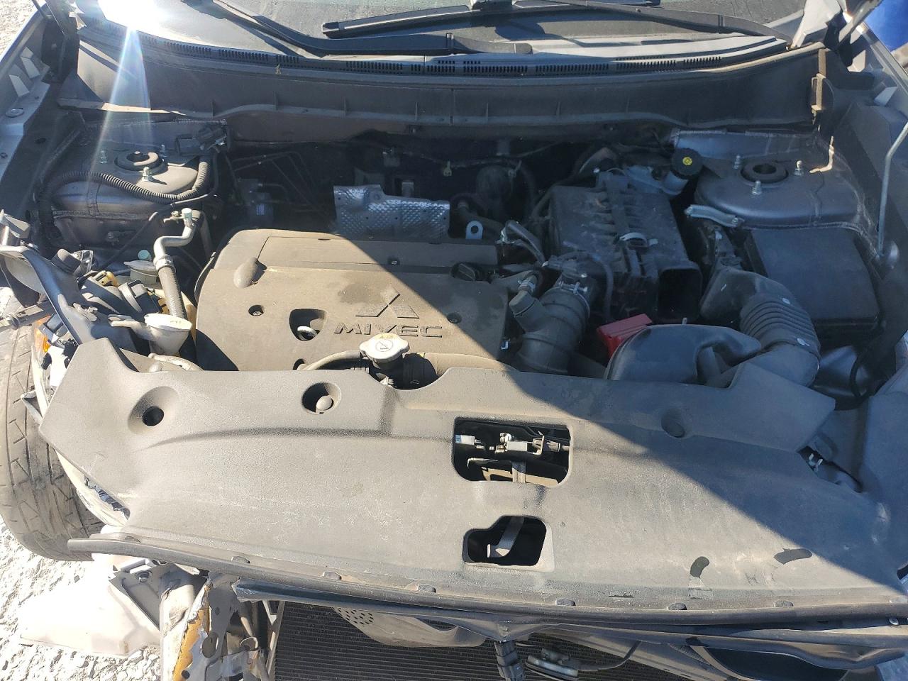Mitsubishi Outlander Es