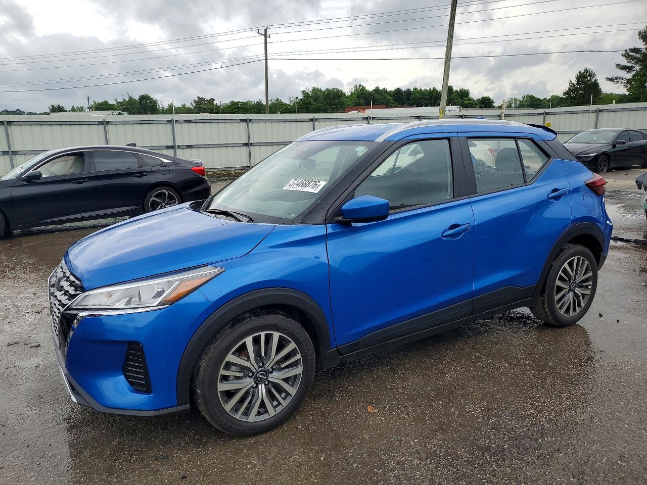 Salvage Nissan Kicks Image