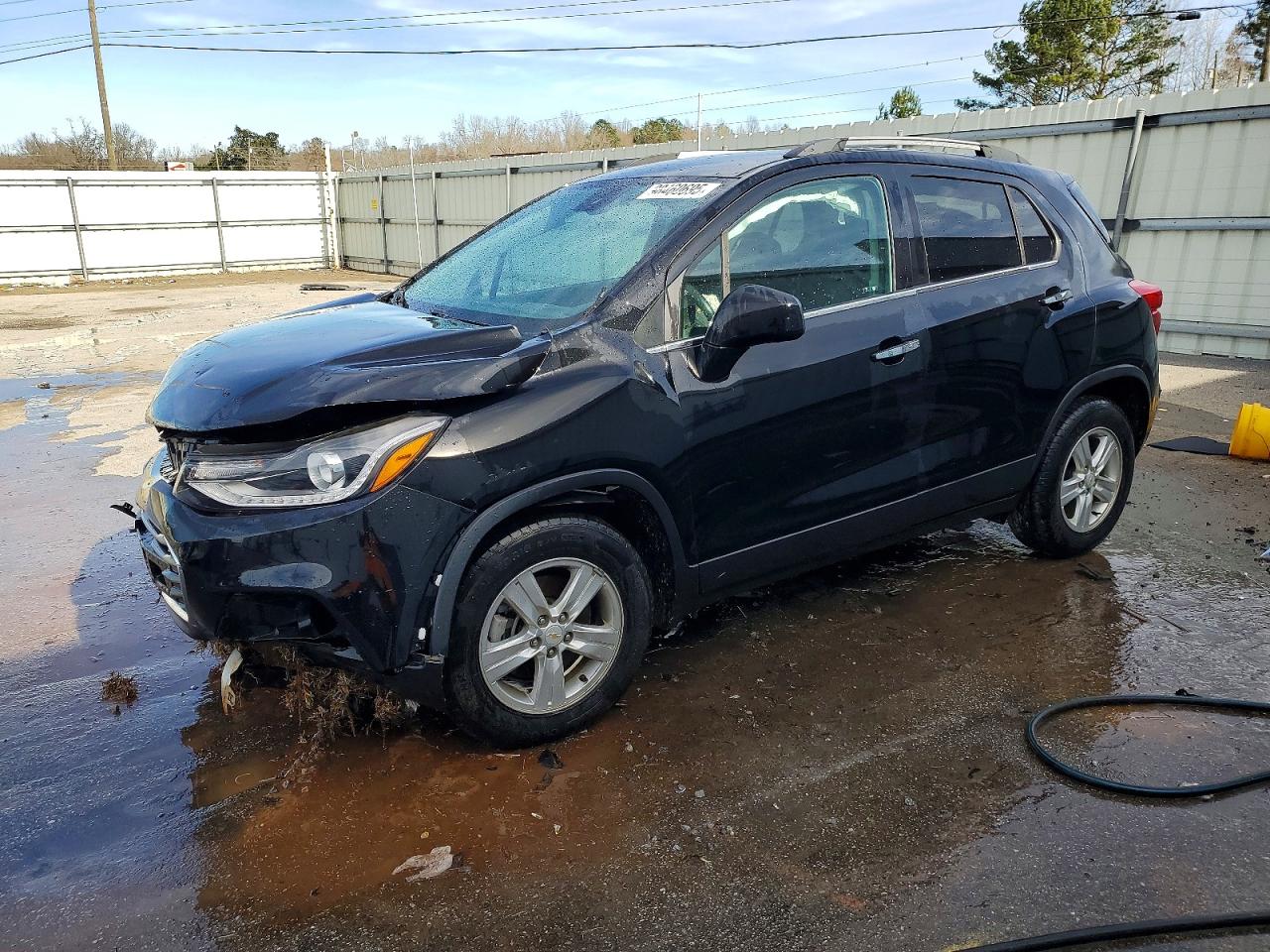 Salvage Chevrolet Trax Image