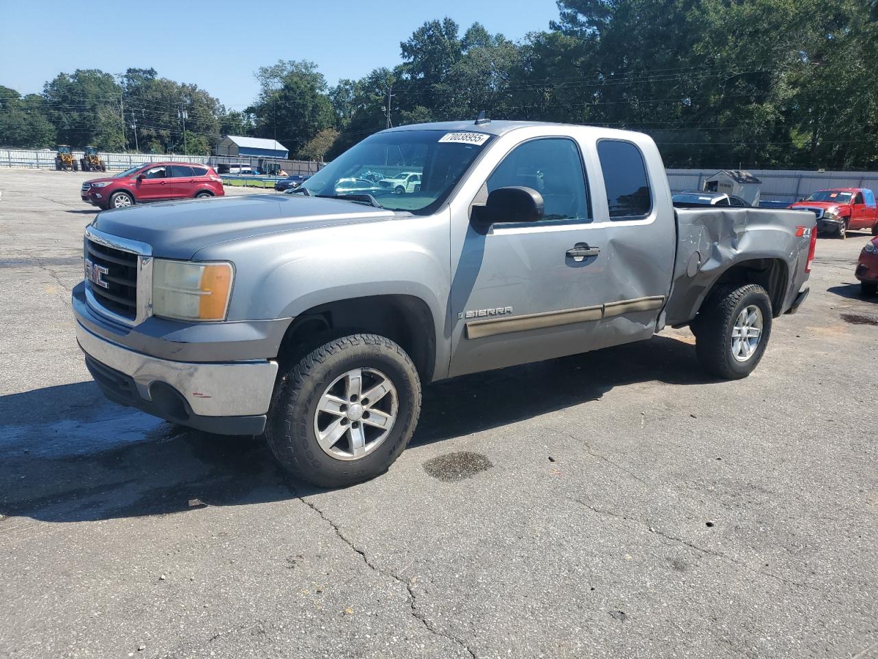 Salvage GMC Sierra Image