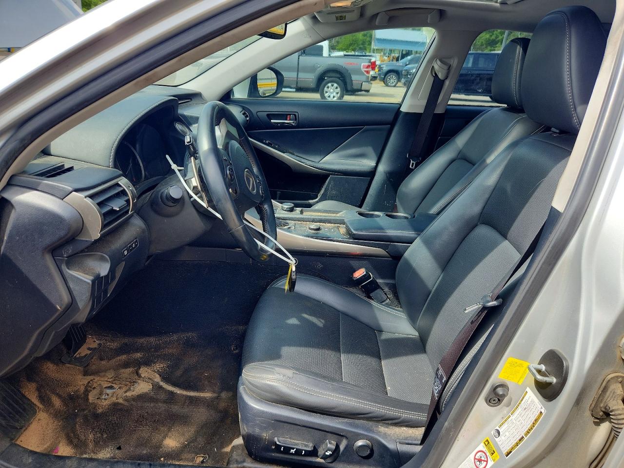 Lexus Is Base