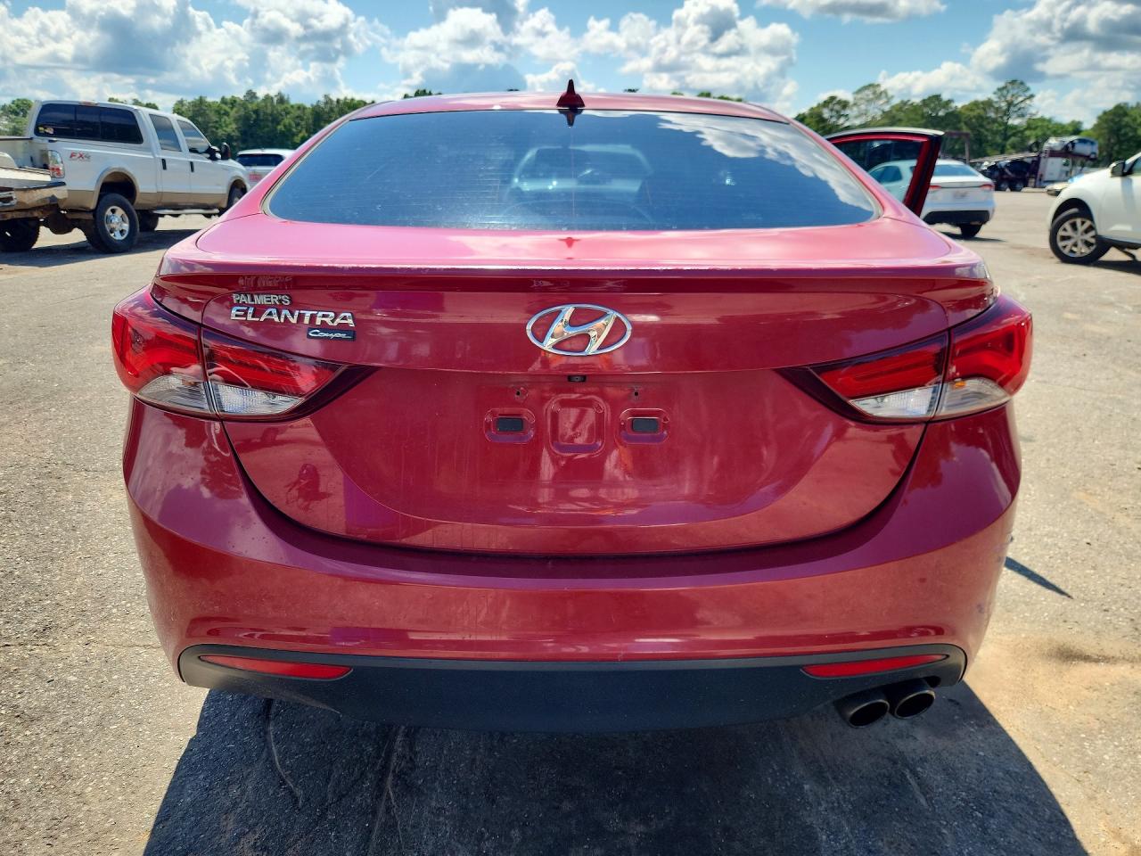 Hyundai ELANTRA Base