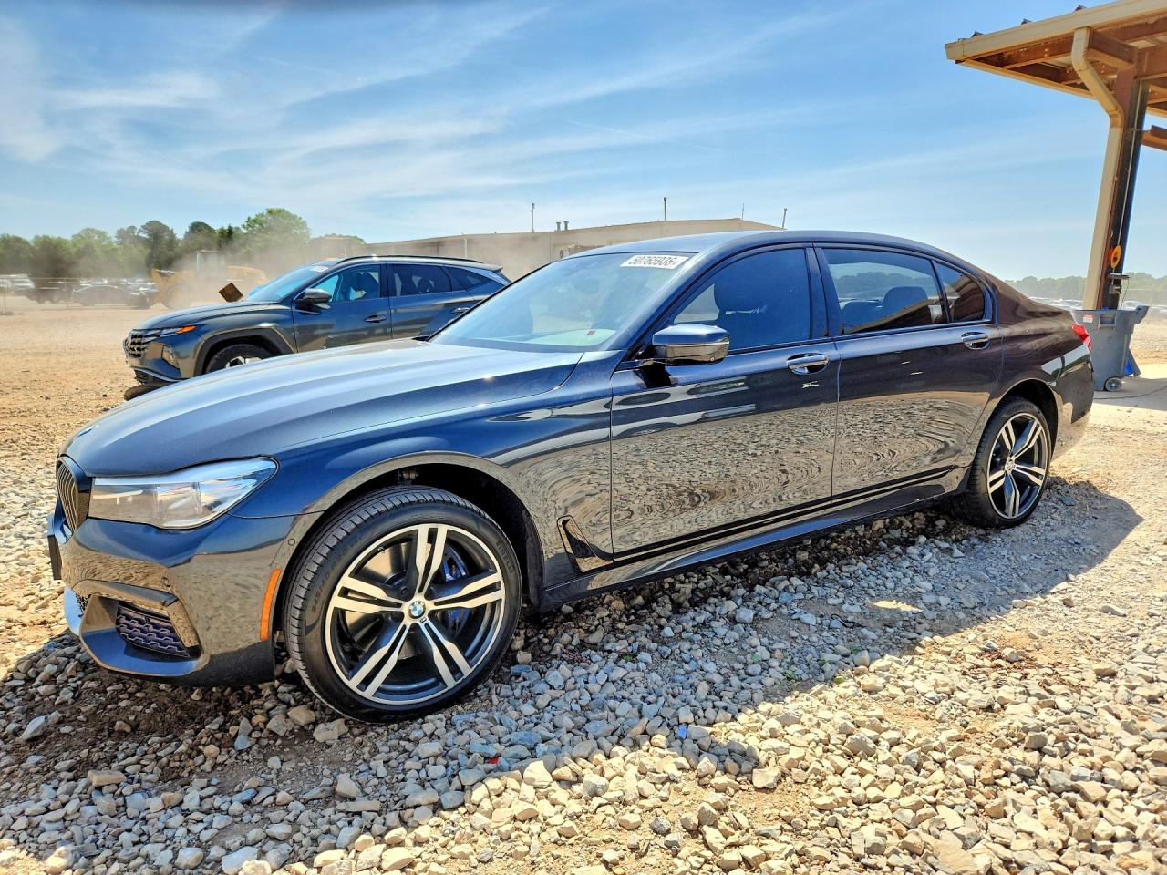 Salvage BMW 7 Series Image