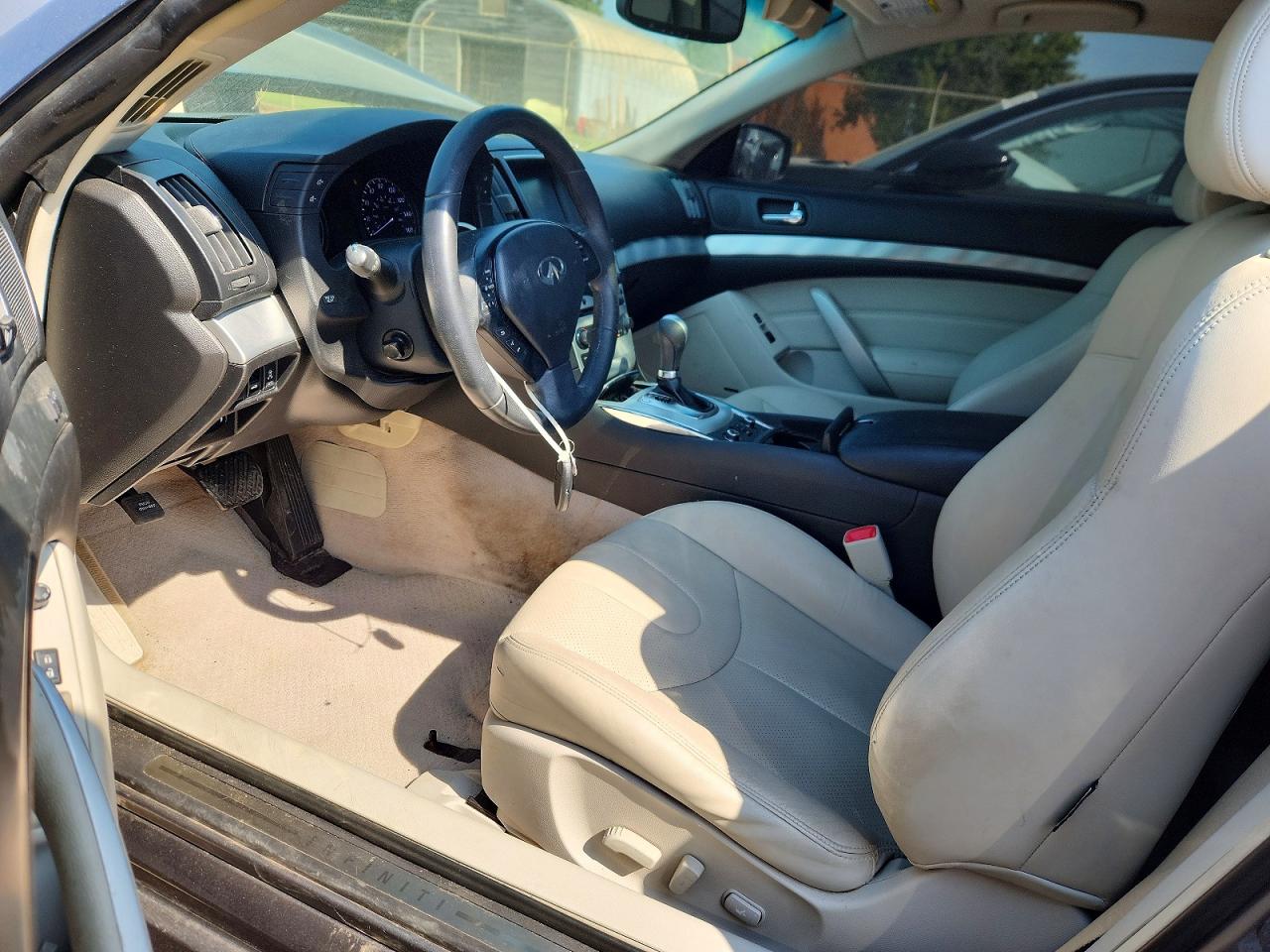 INFINITI G37x