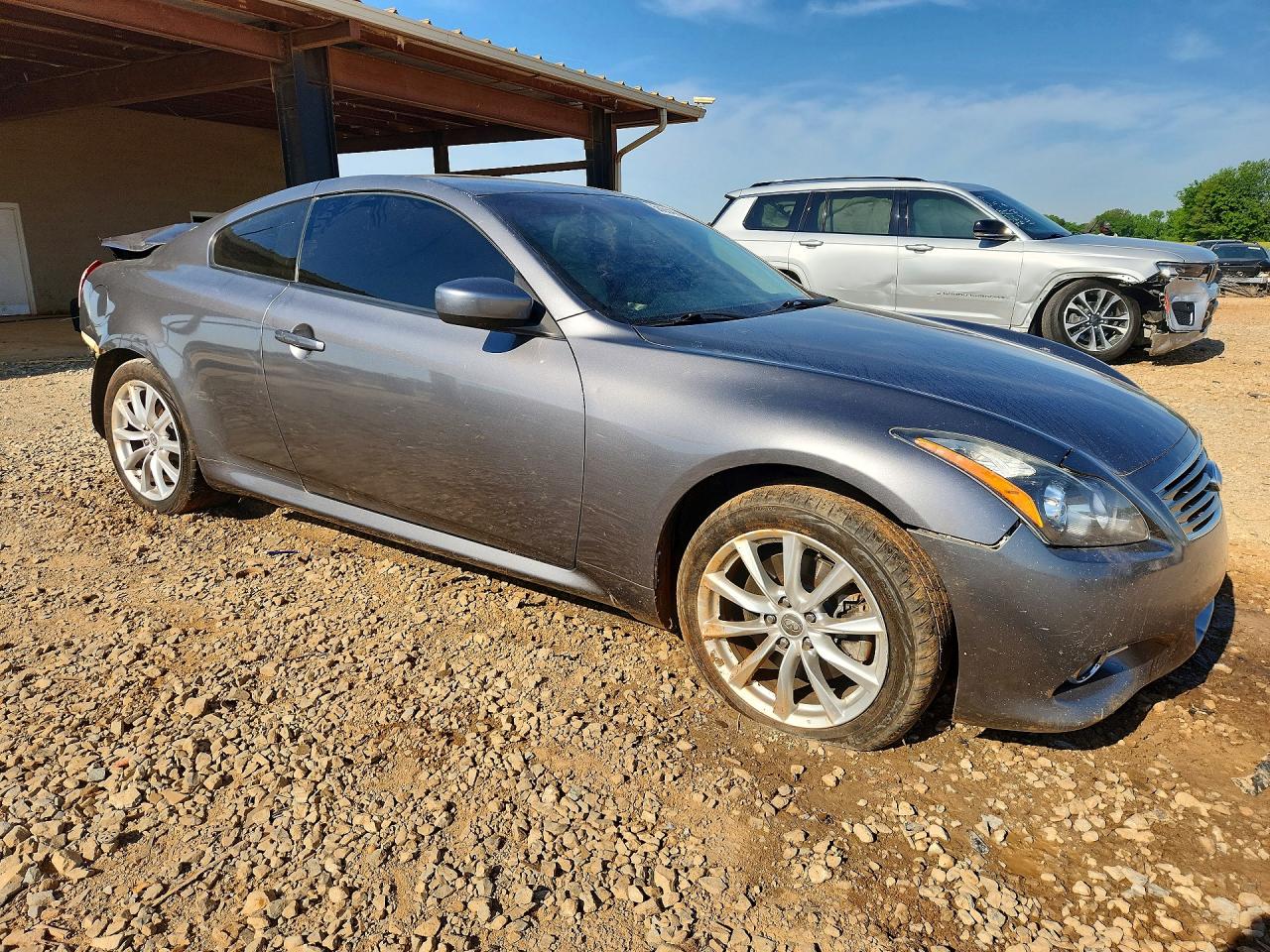 INFINITI G37x