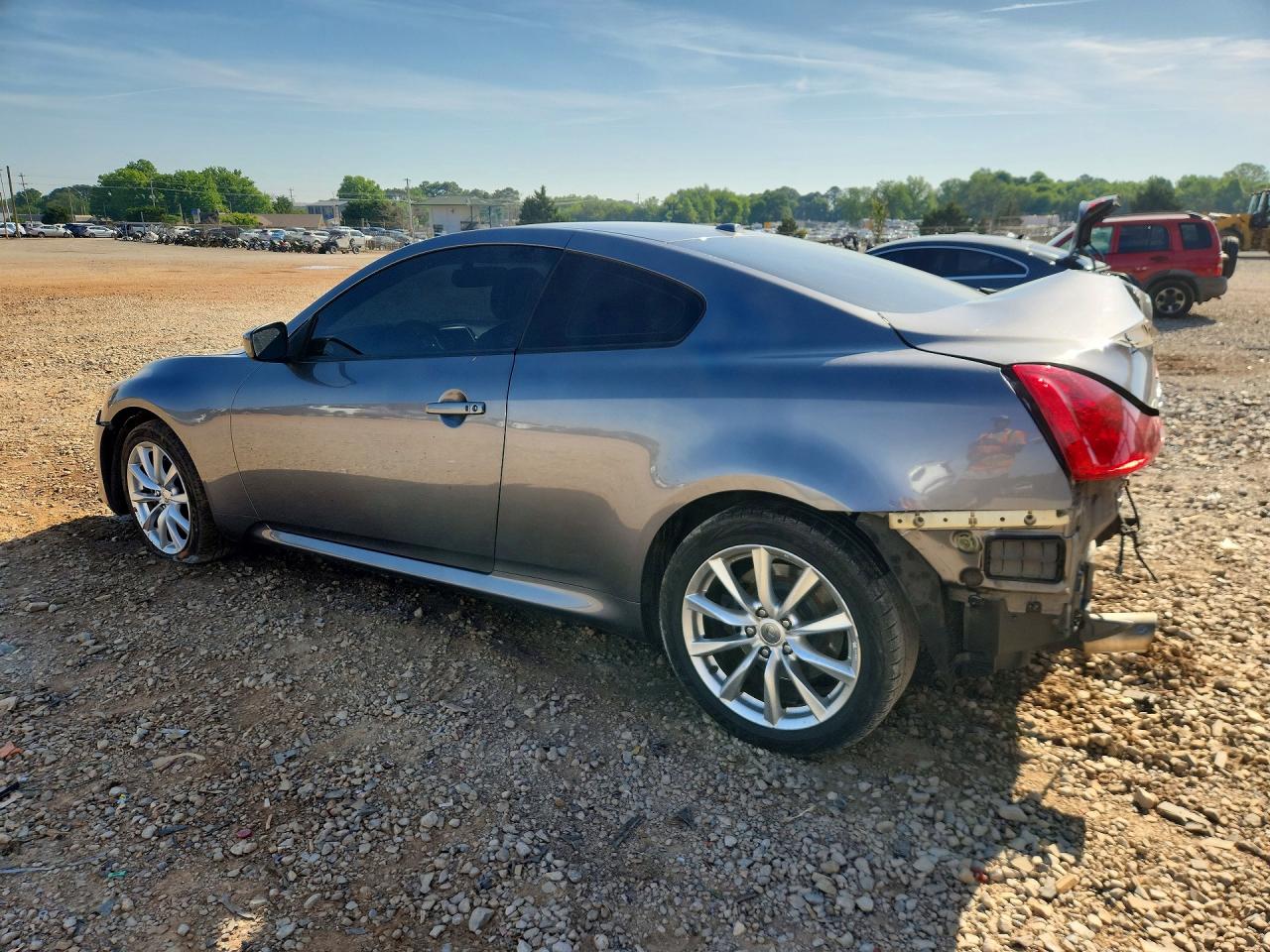 INFINITI G37x
