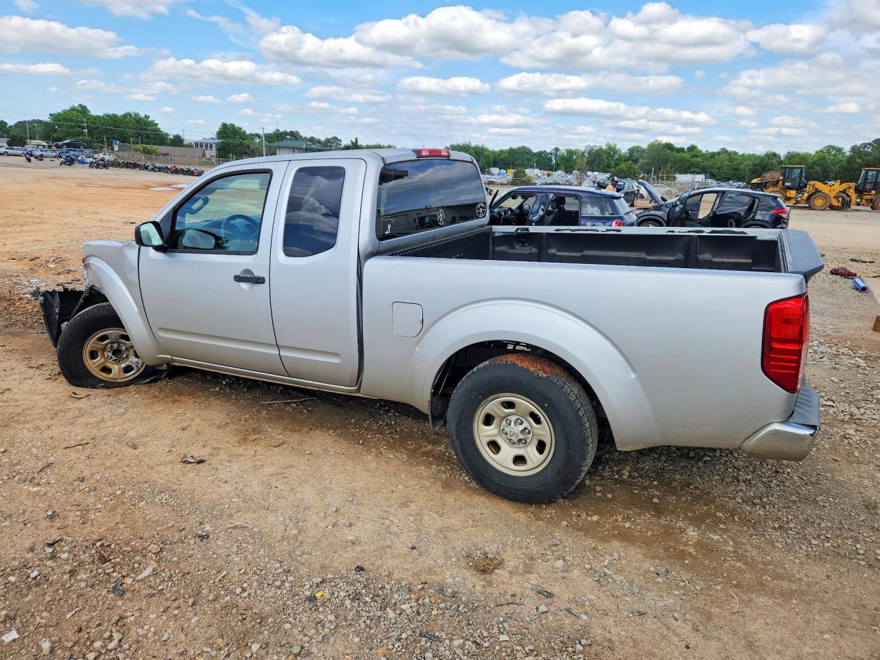Nissan Frontier S