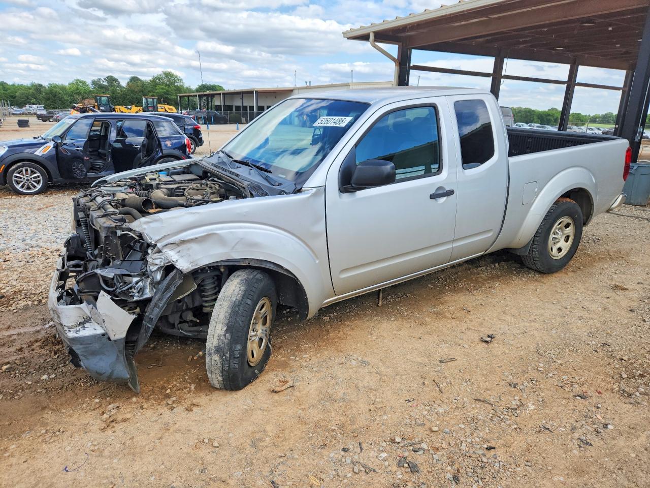 Salvage Nissan Frontier Image