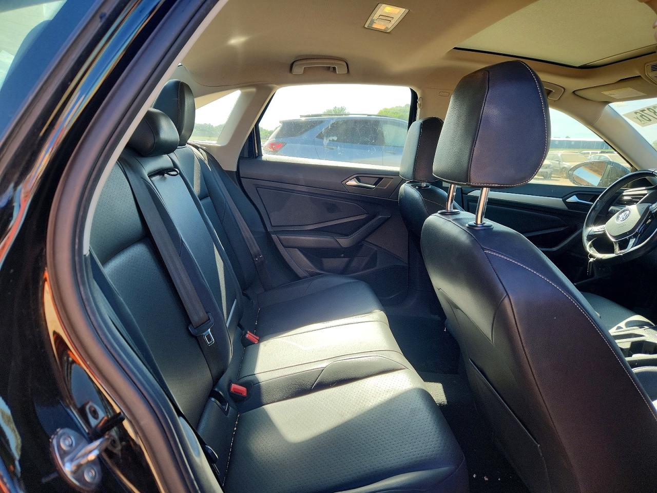 Volkswagen Jetta S