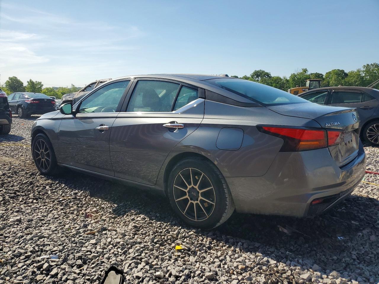 Nissan Altima S