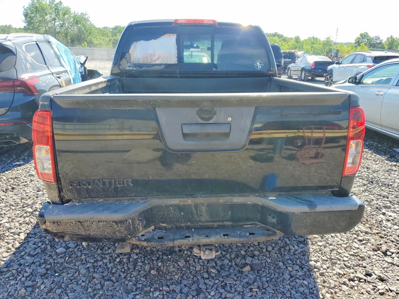 Nissan Frontier Desert Runner