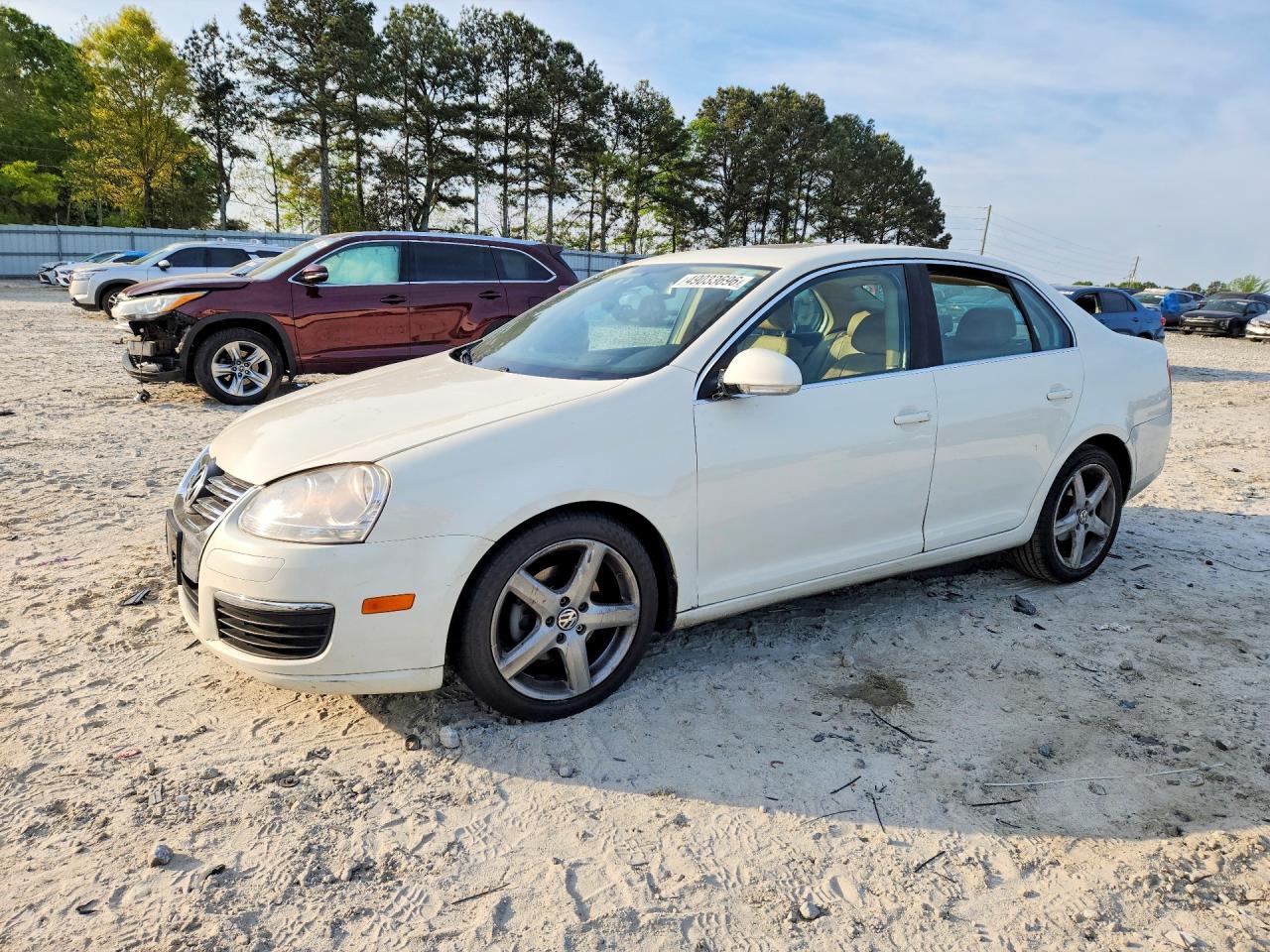 Salvage Volkswagen Jetta Image