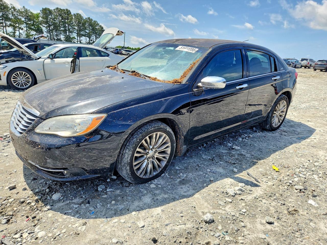 Salvage Chrysler 200 Image