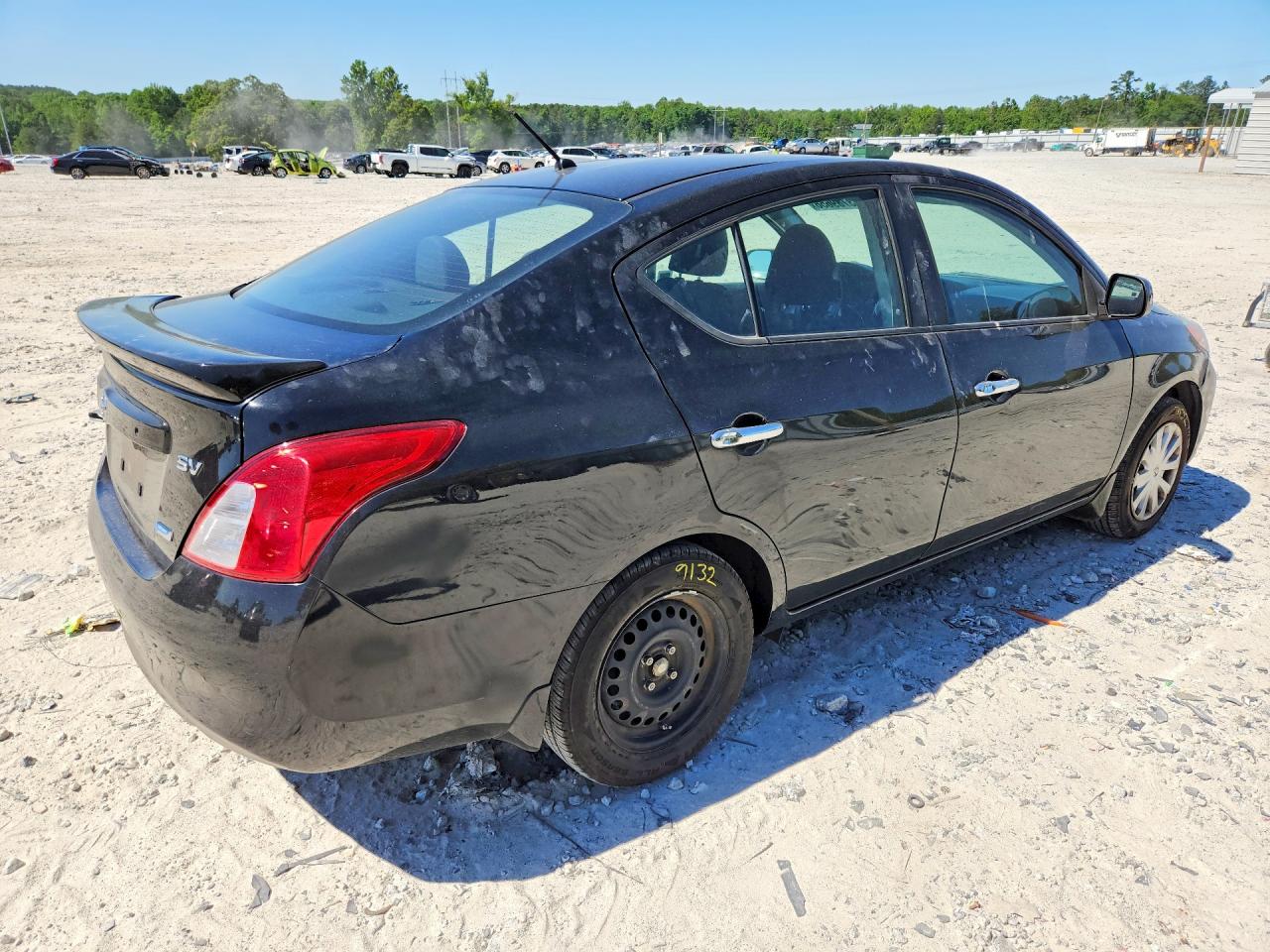 Nissan Versa 1.6 S