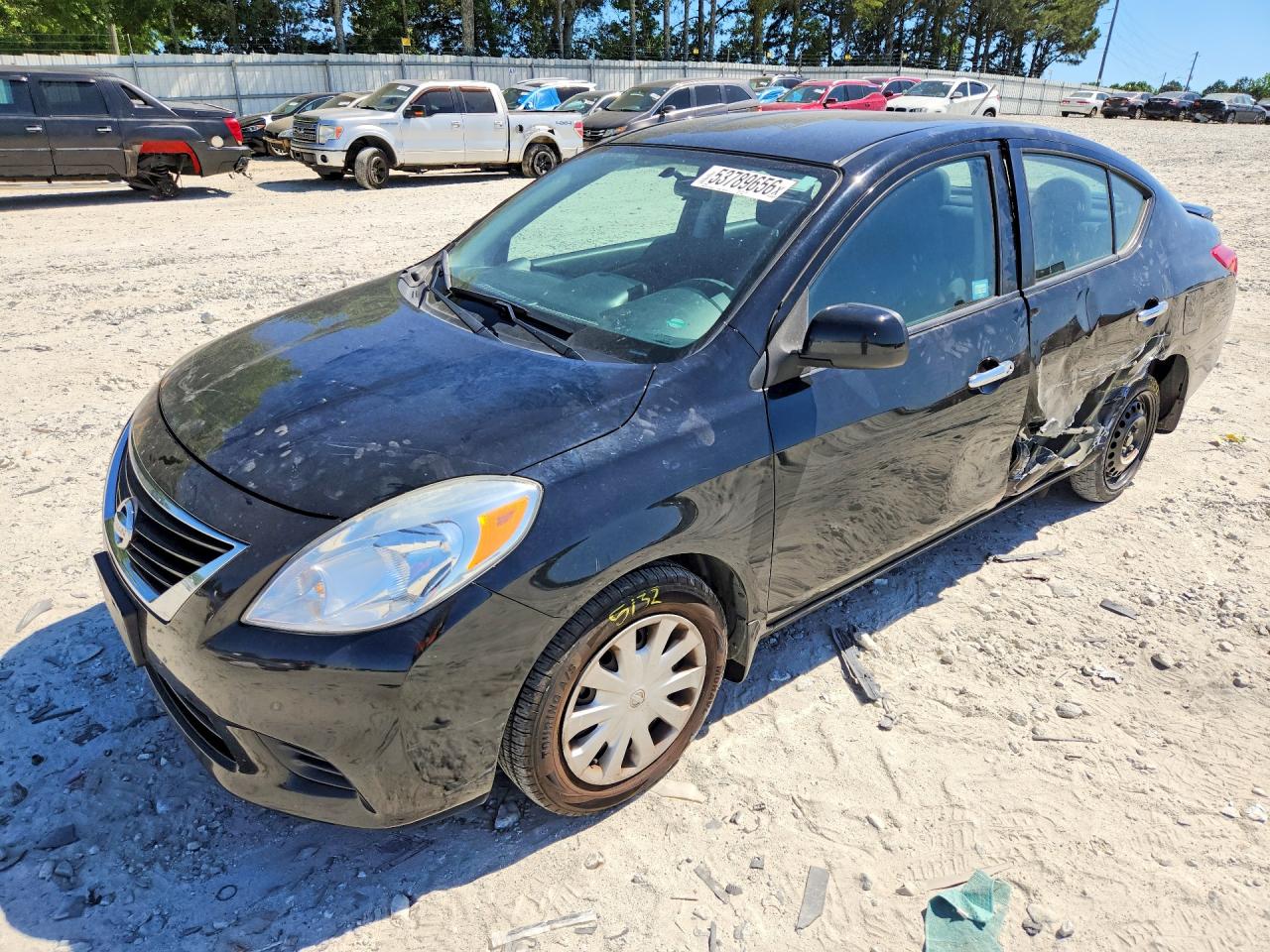 Salvage Nissan Versa Image