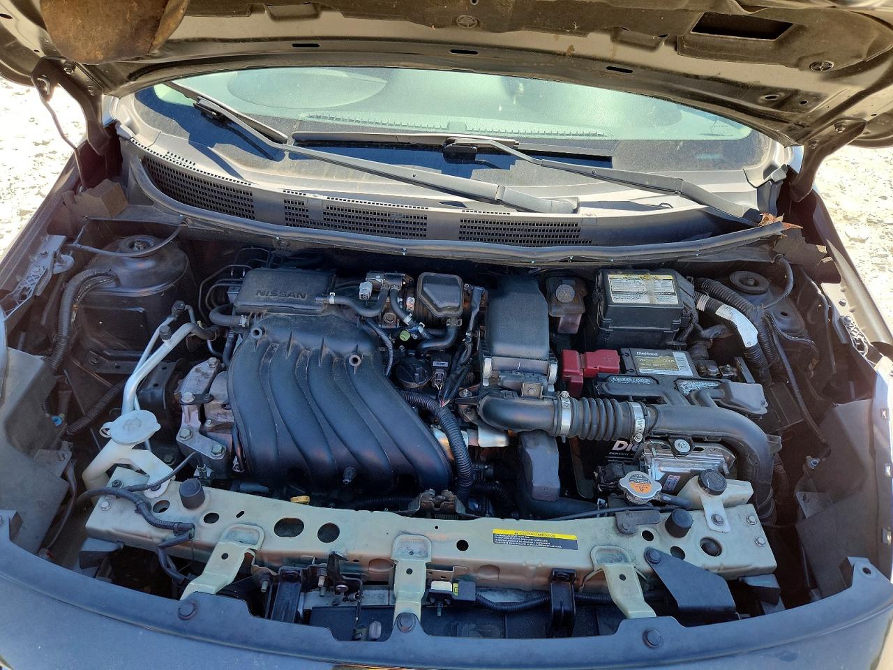 Nissan Versa 1.6 S