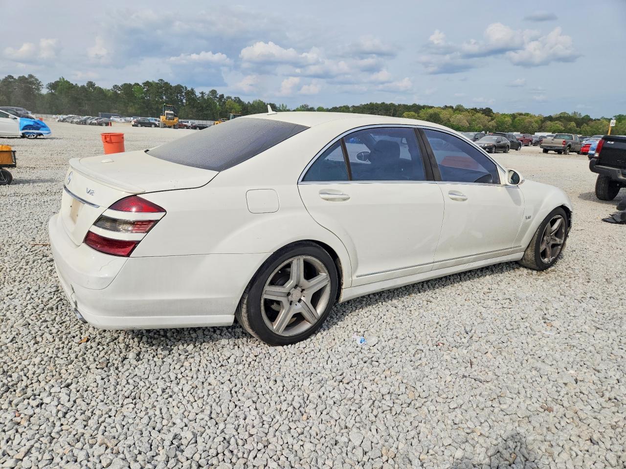 Mercedes-Benz S-Class 550