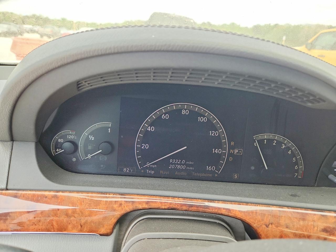 Mercedes-Benz S-Class 550