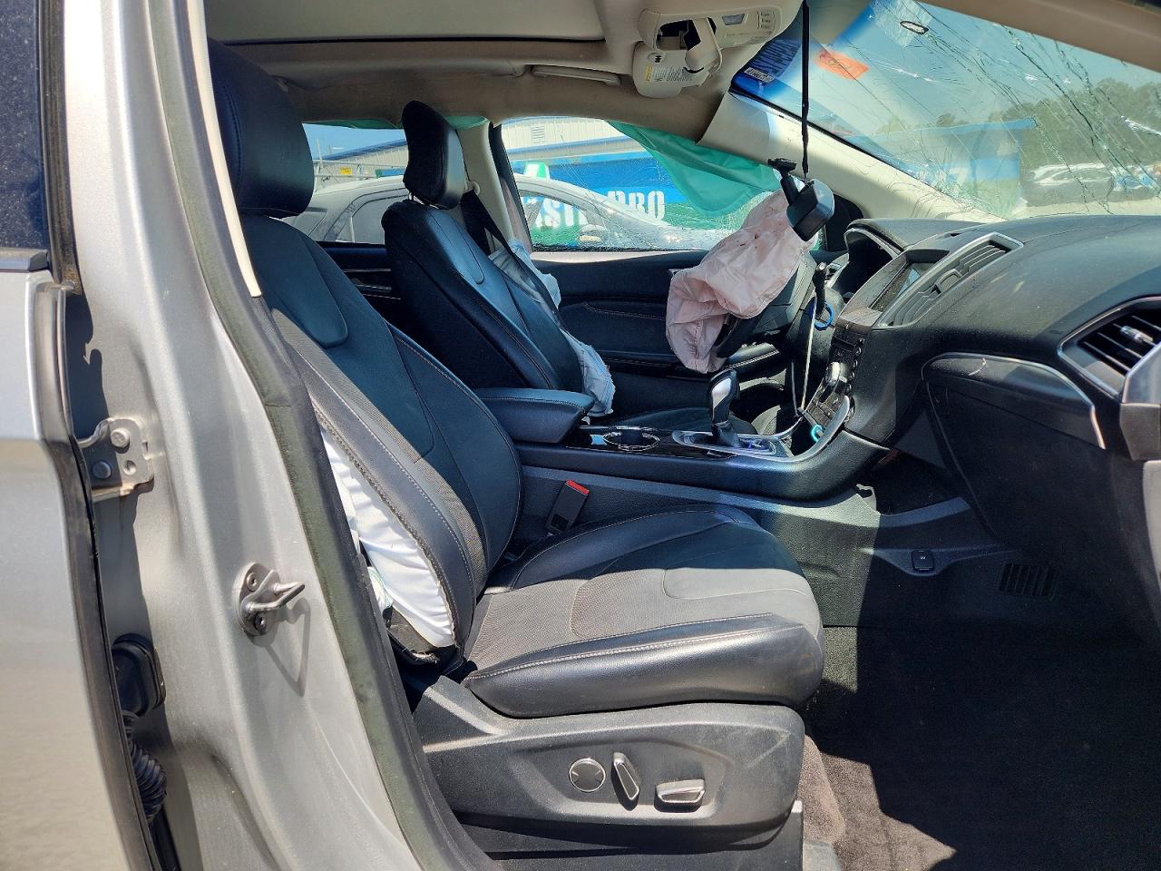 Ford Edge Titanium