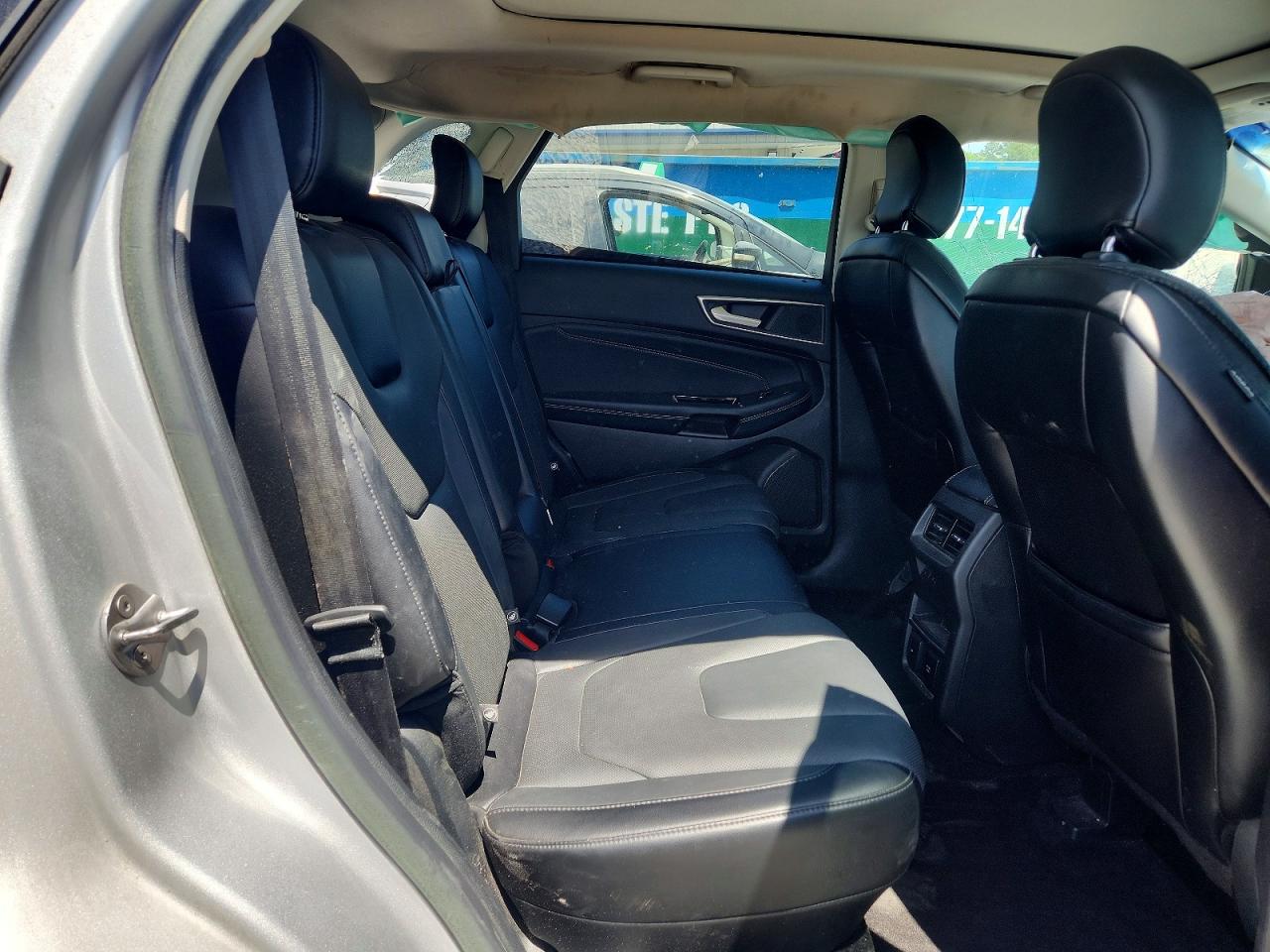 Ford Edge Titanium