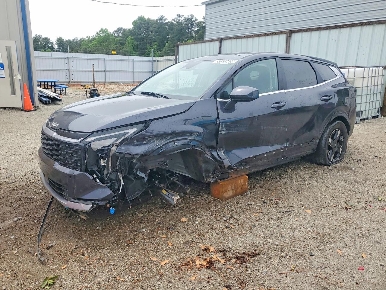 Salvage Kia Sportage Image