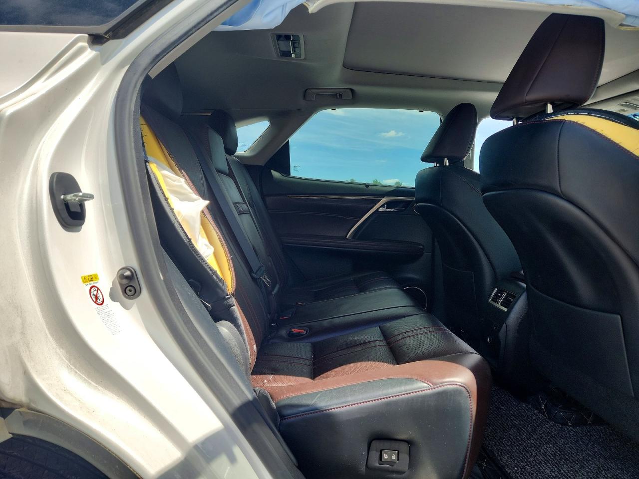 Lexus RX Base