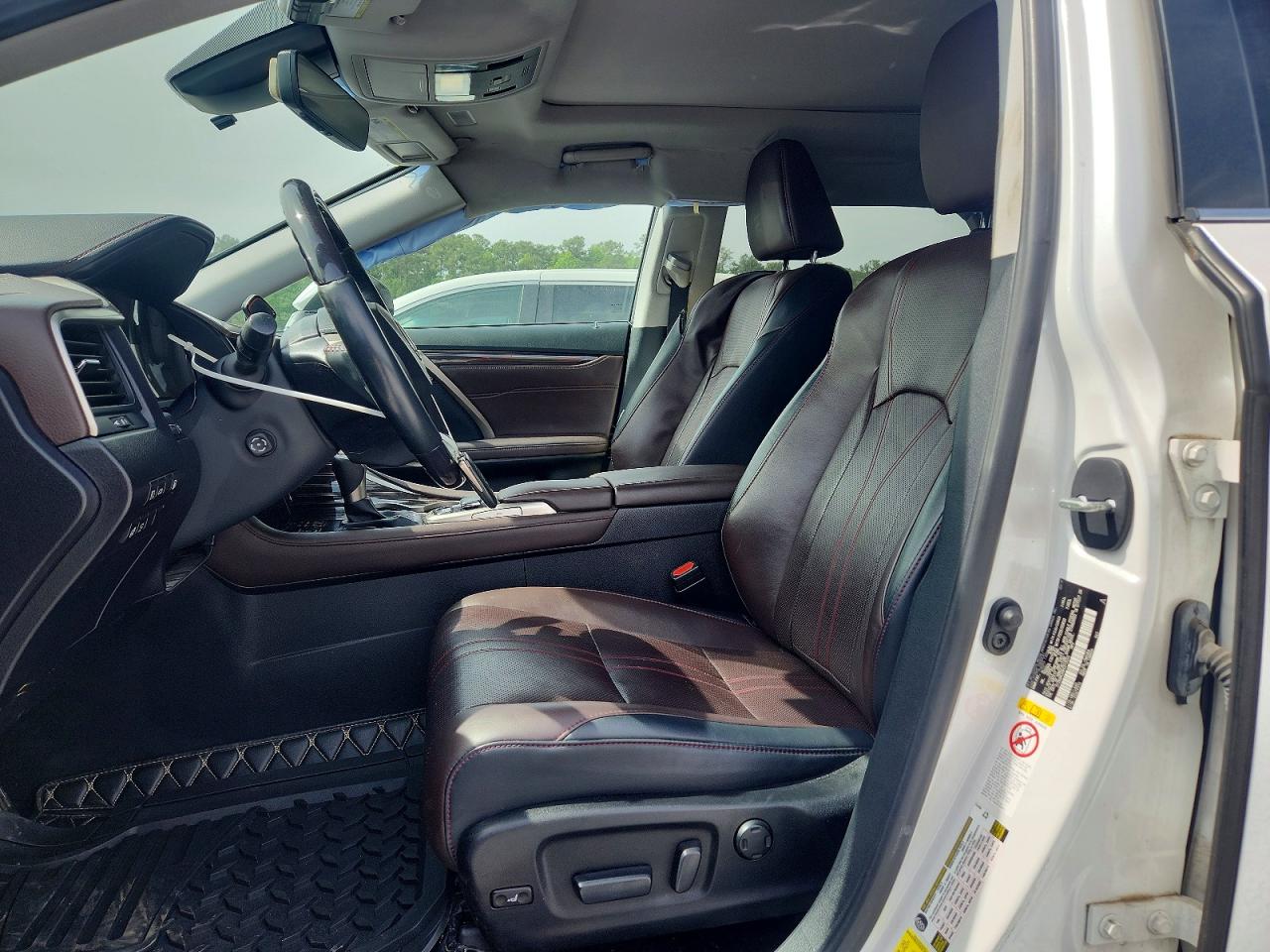Lexus RX Base