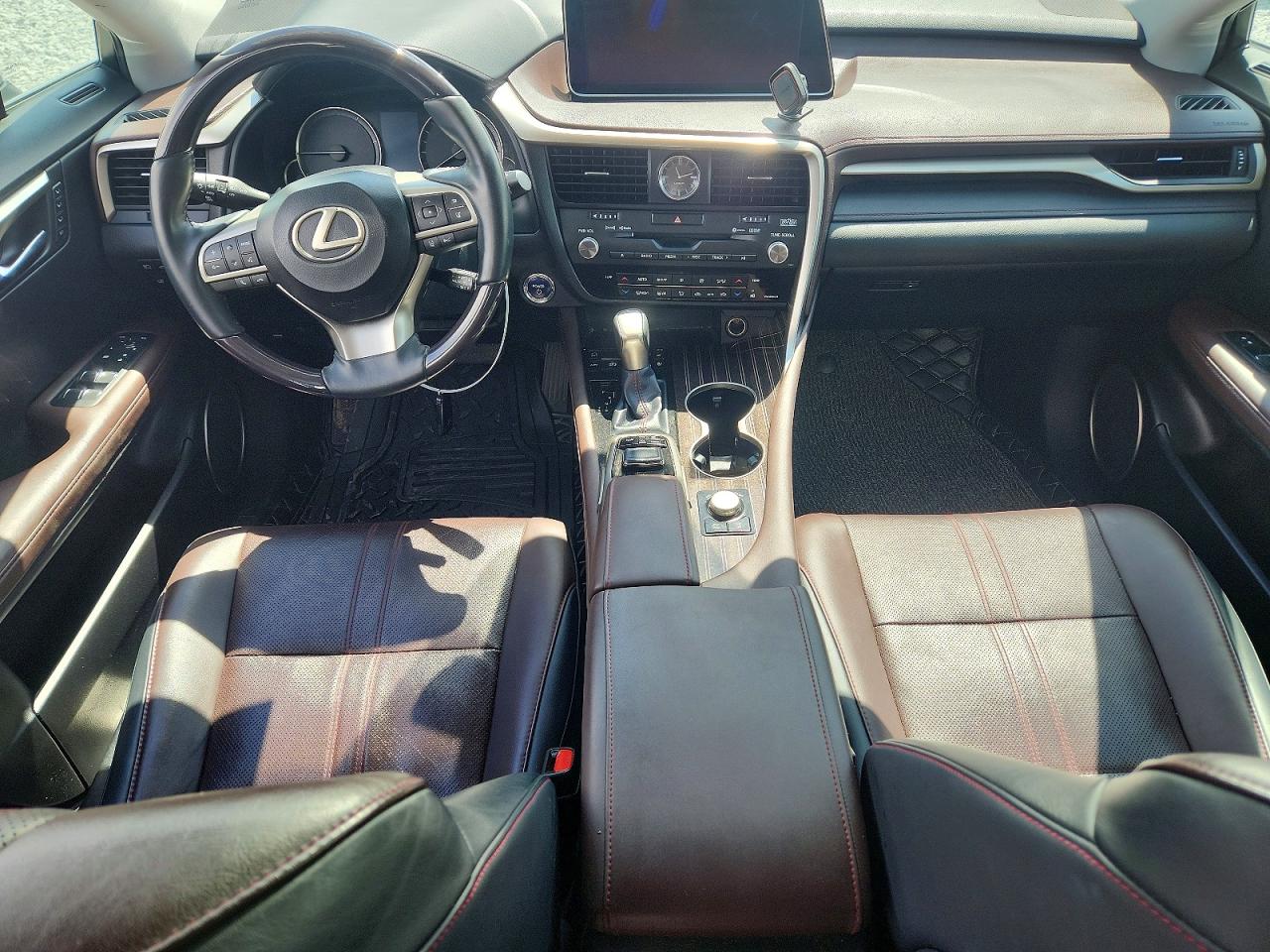 Lexus RX Base