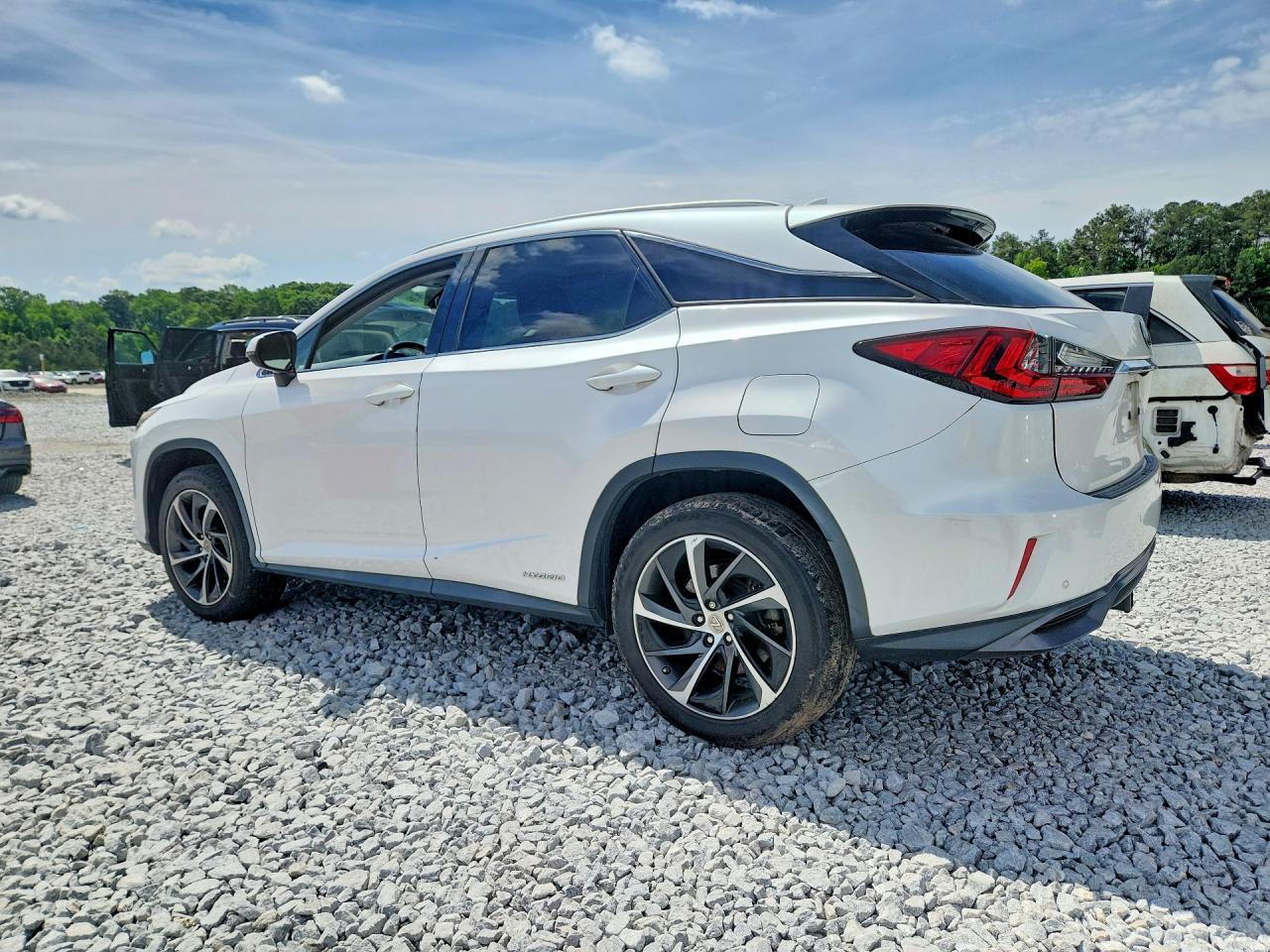 Lexus RX Base