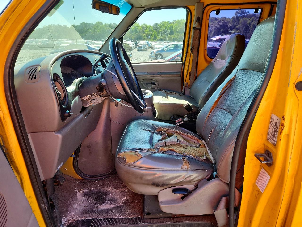 Ford E-250