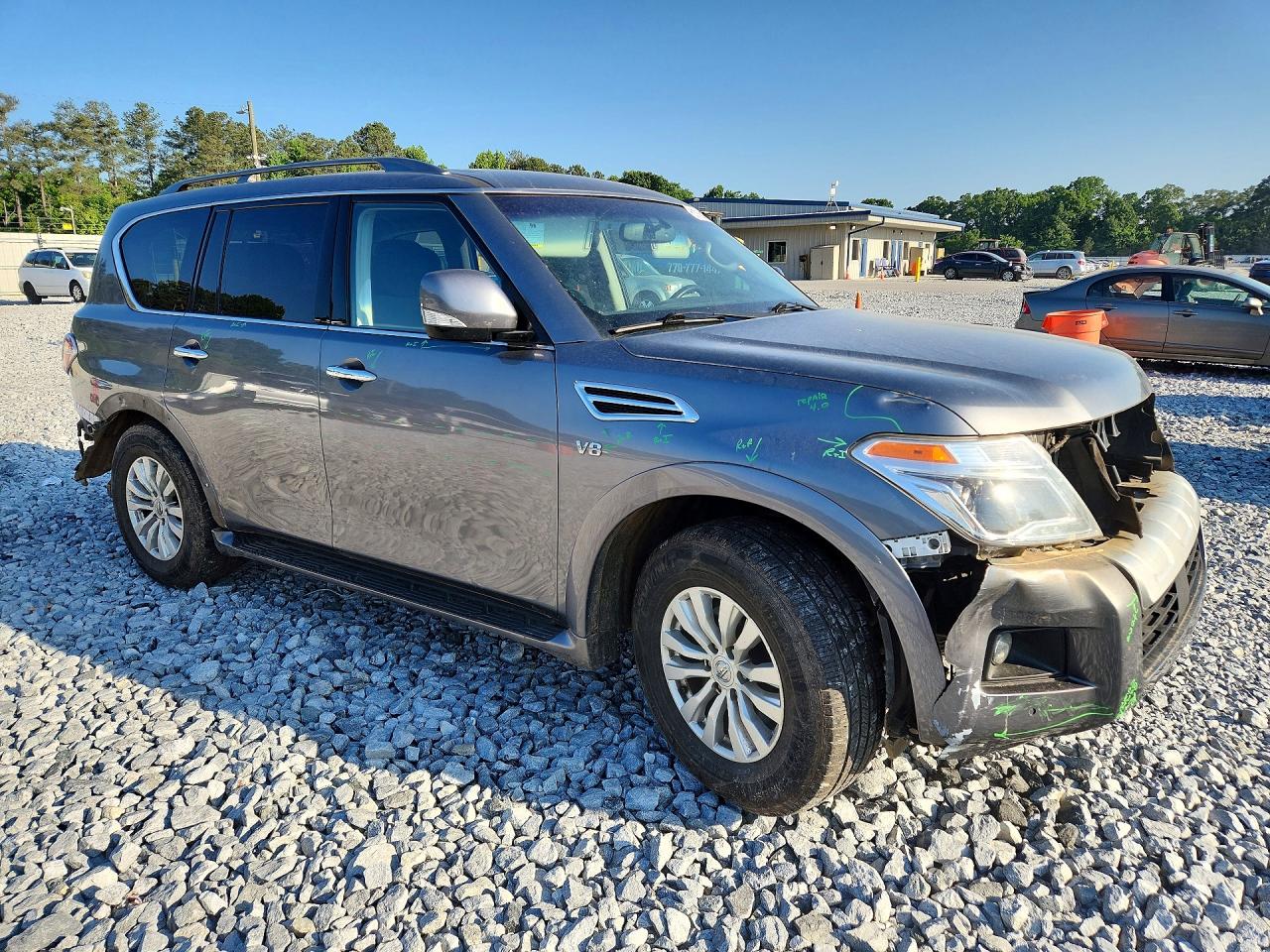 Nissan Armada Sv