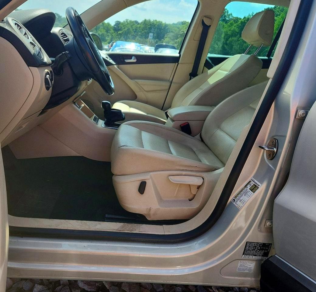 Volkswagen Tiguan S