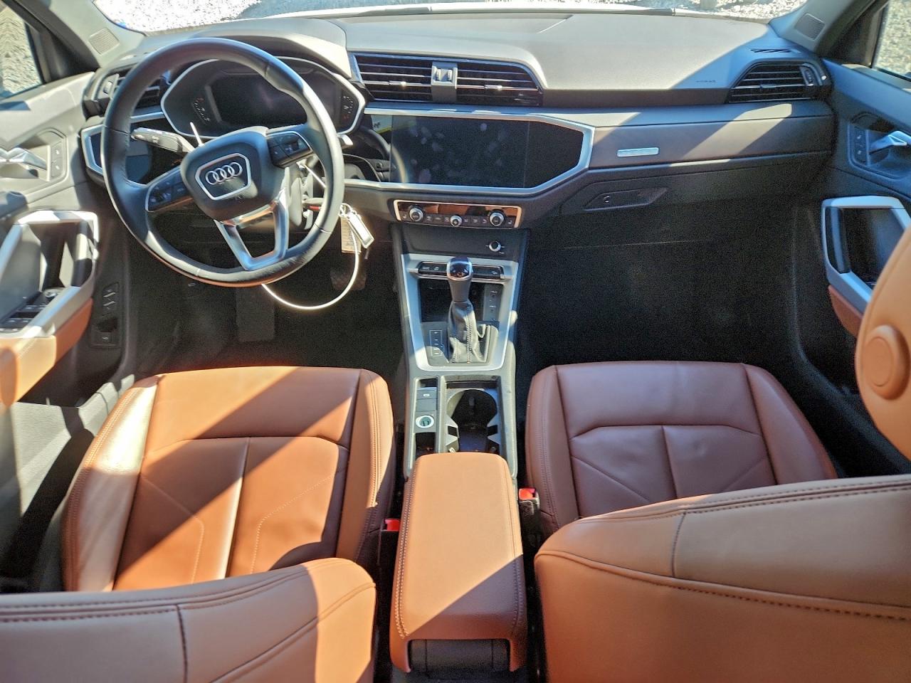 Audi Q3 Premium 40