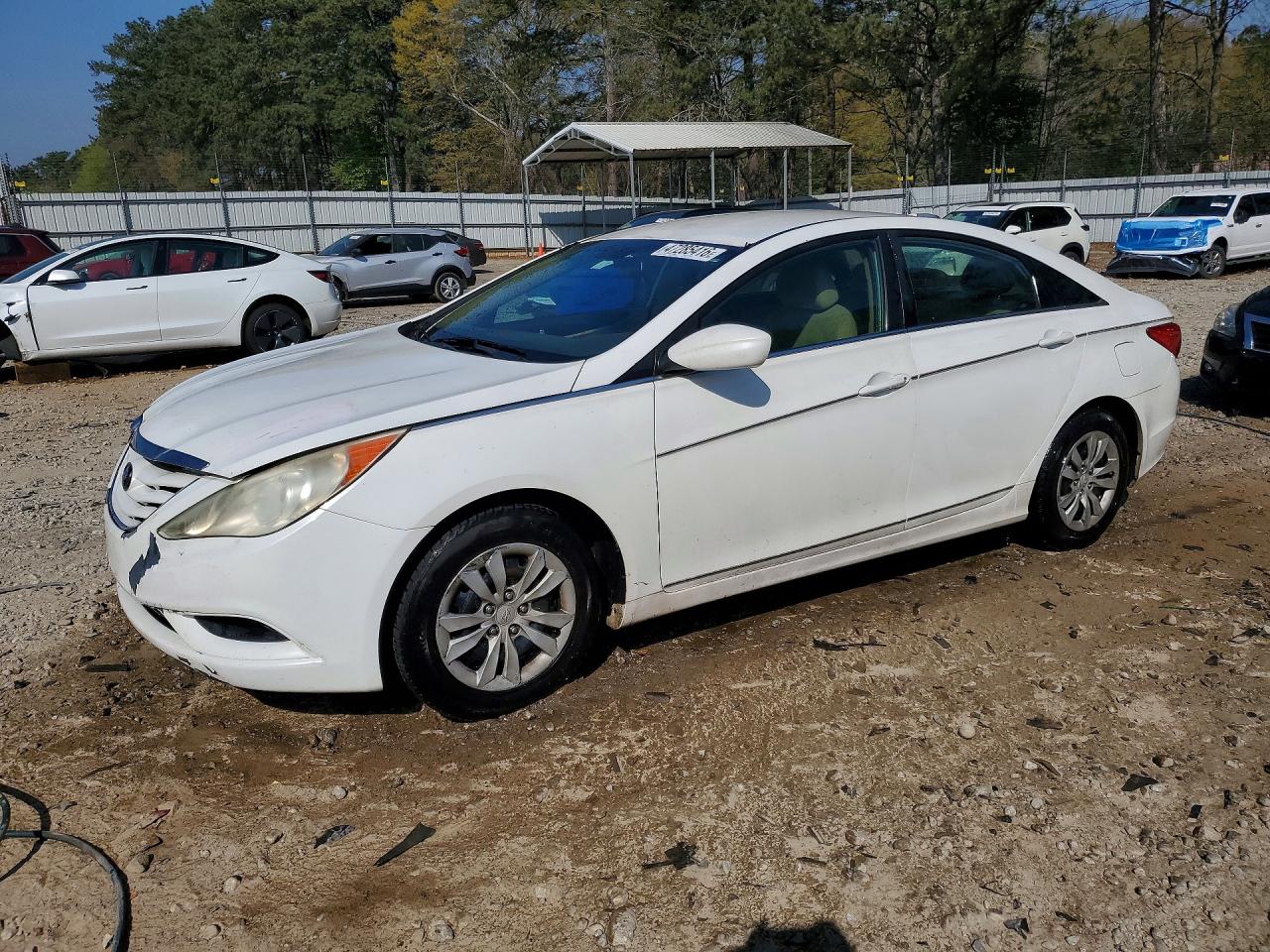 Salvage Hyundai SONATA Image
