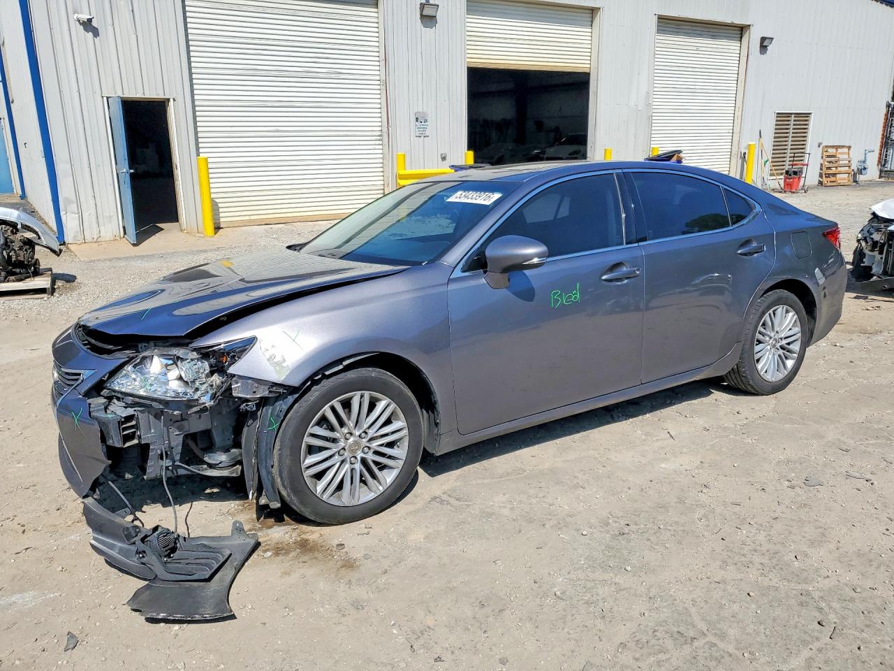 Salvage Lexus Es Image