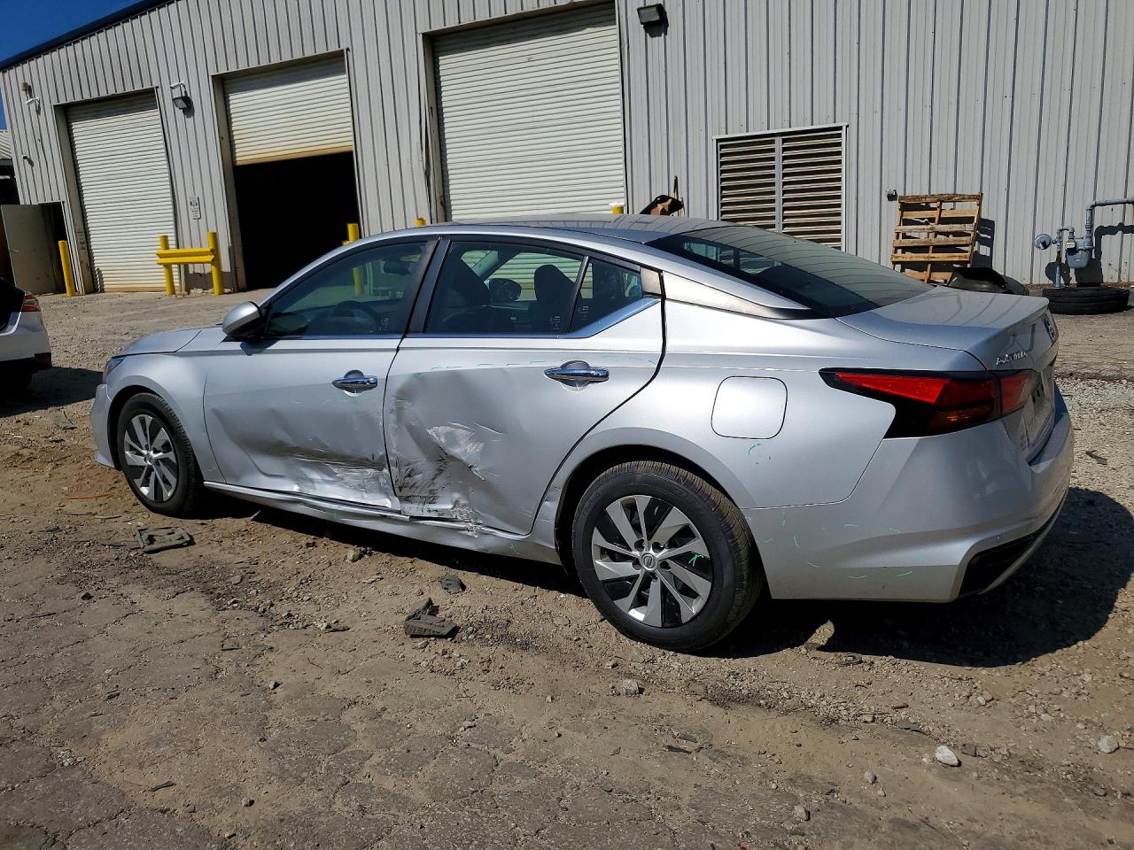 Nissan Altima S