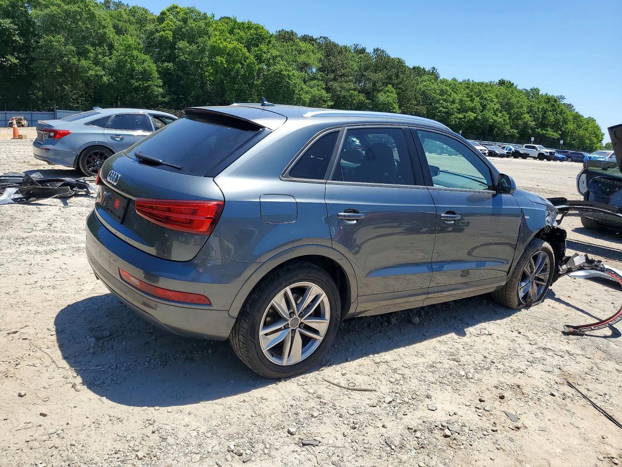Audi Q3 Premium