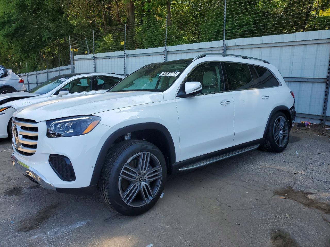 Salvage Mercedes-Benz Gls-class Image