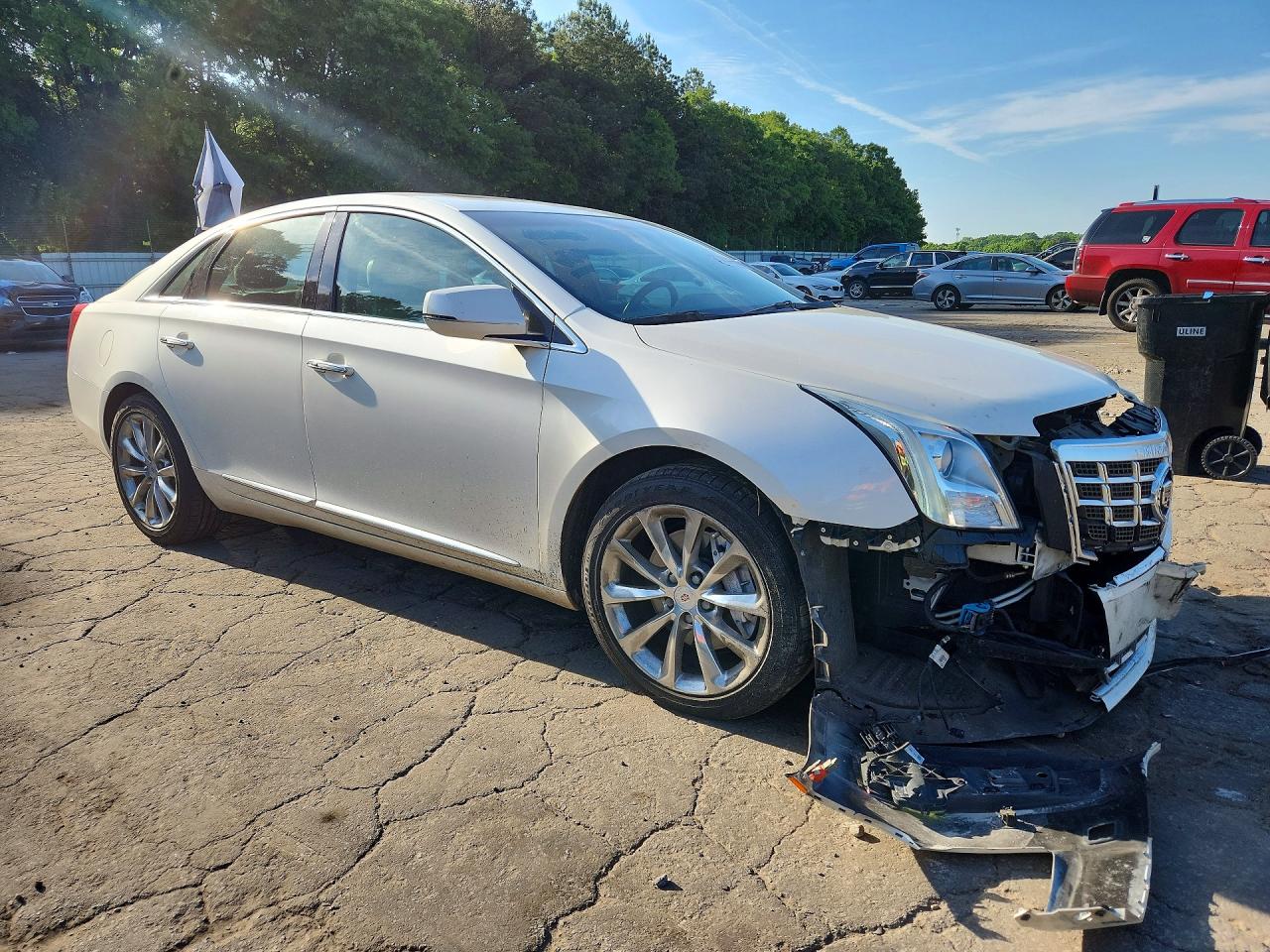 Cadillac XTS Luxury Collection