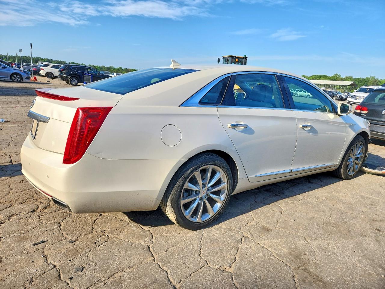 Cadillac XTS Luxury Collection