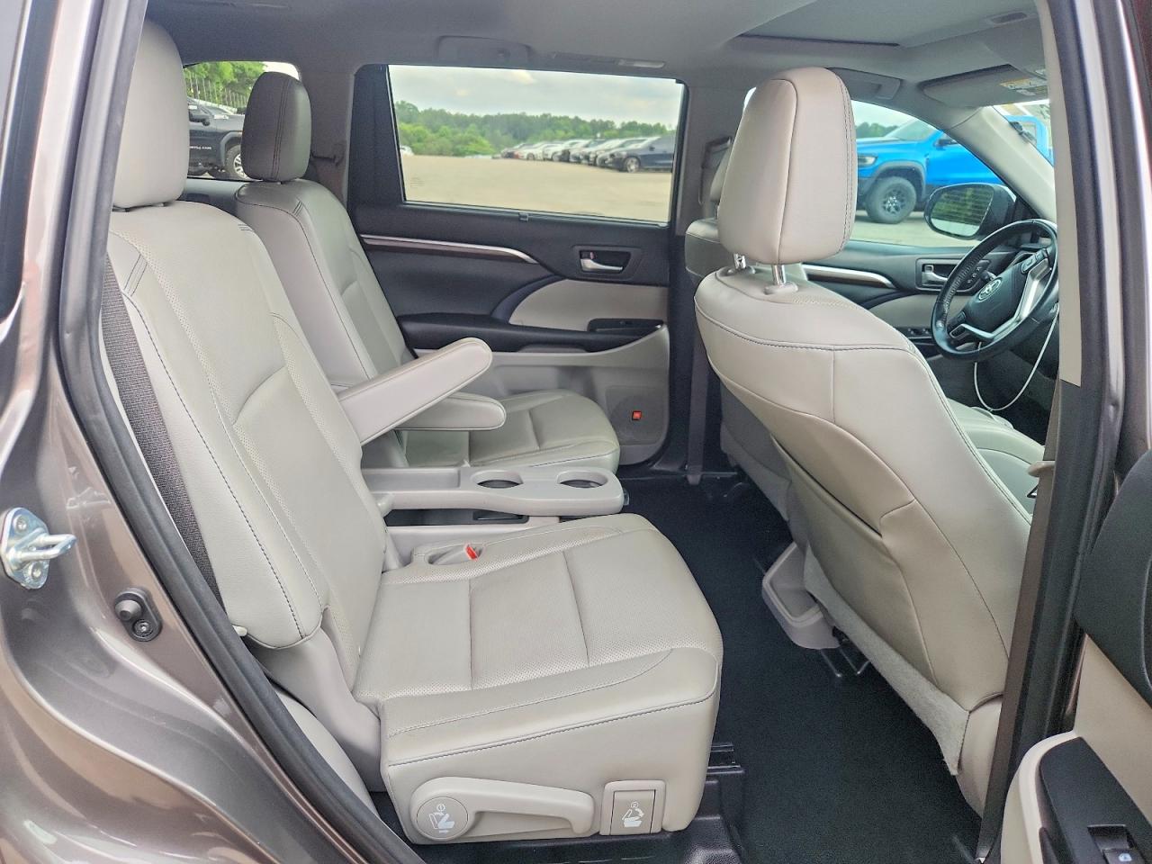 Toyota Highlander Limited