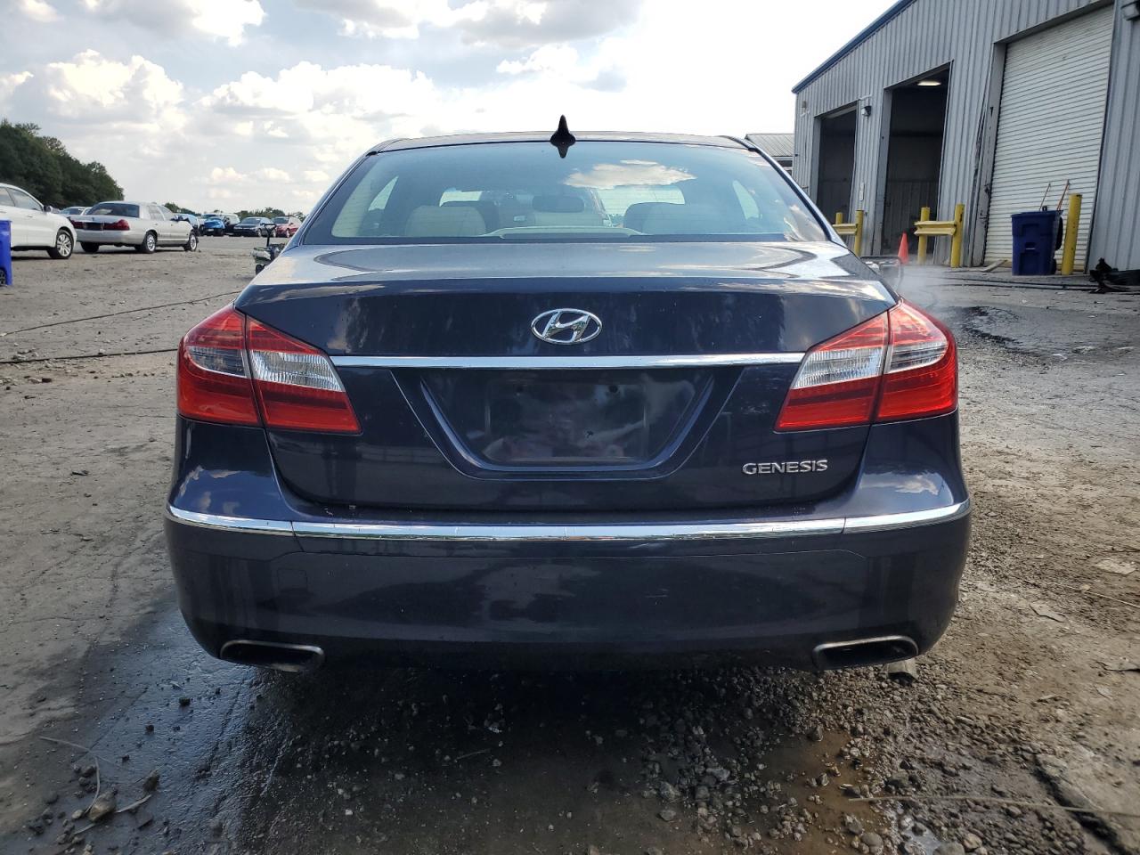 Hyundai Genesis 3.8l