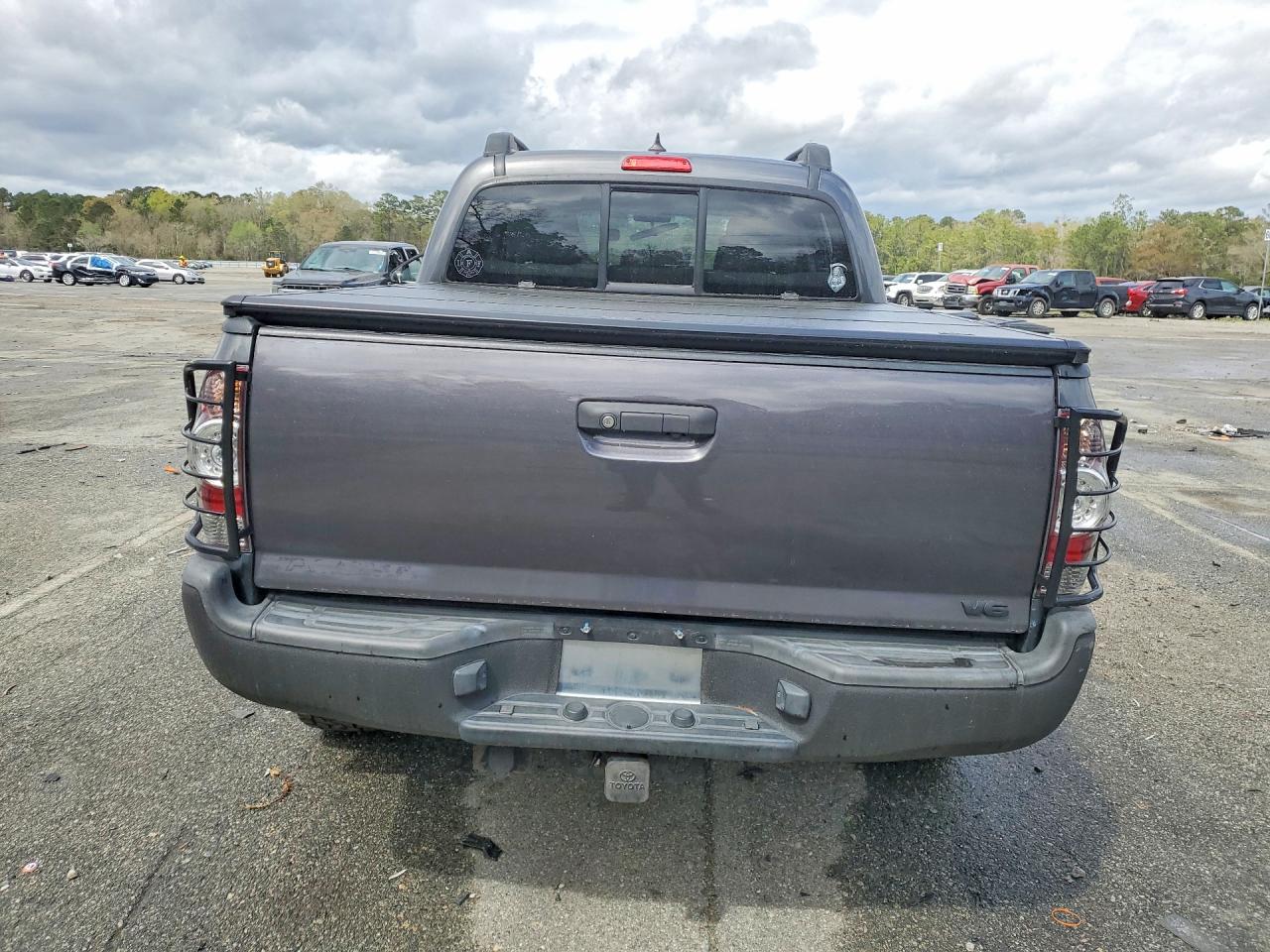 Toyota Tacoma V6