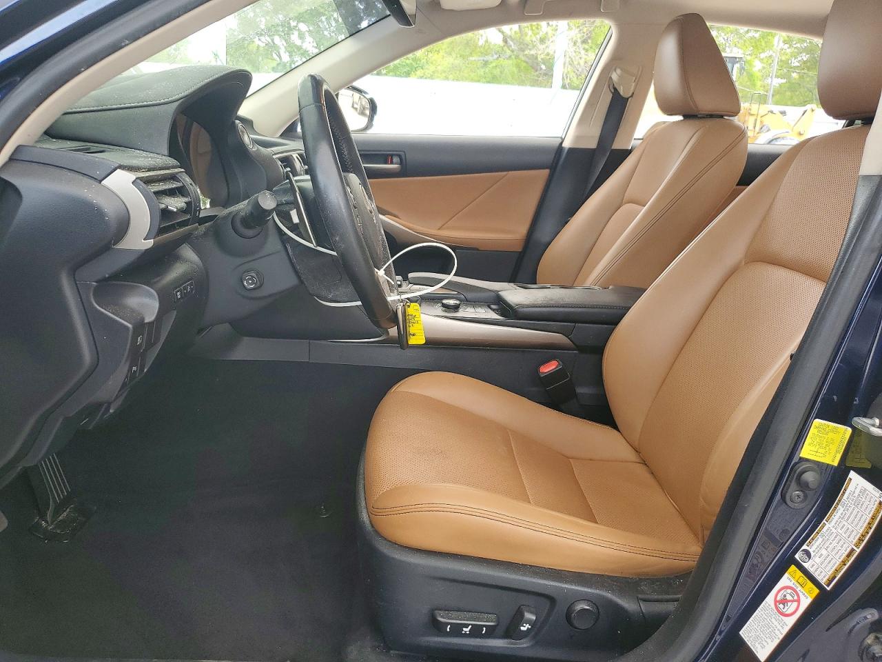 Lexus Is Base